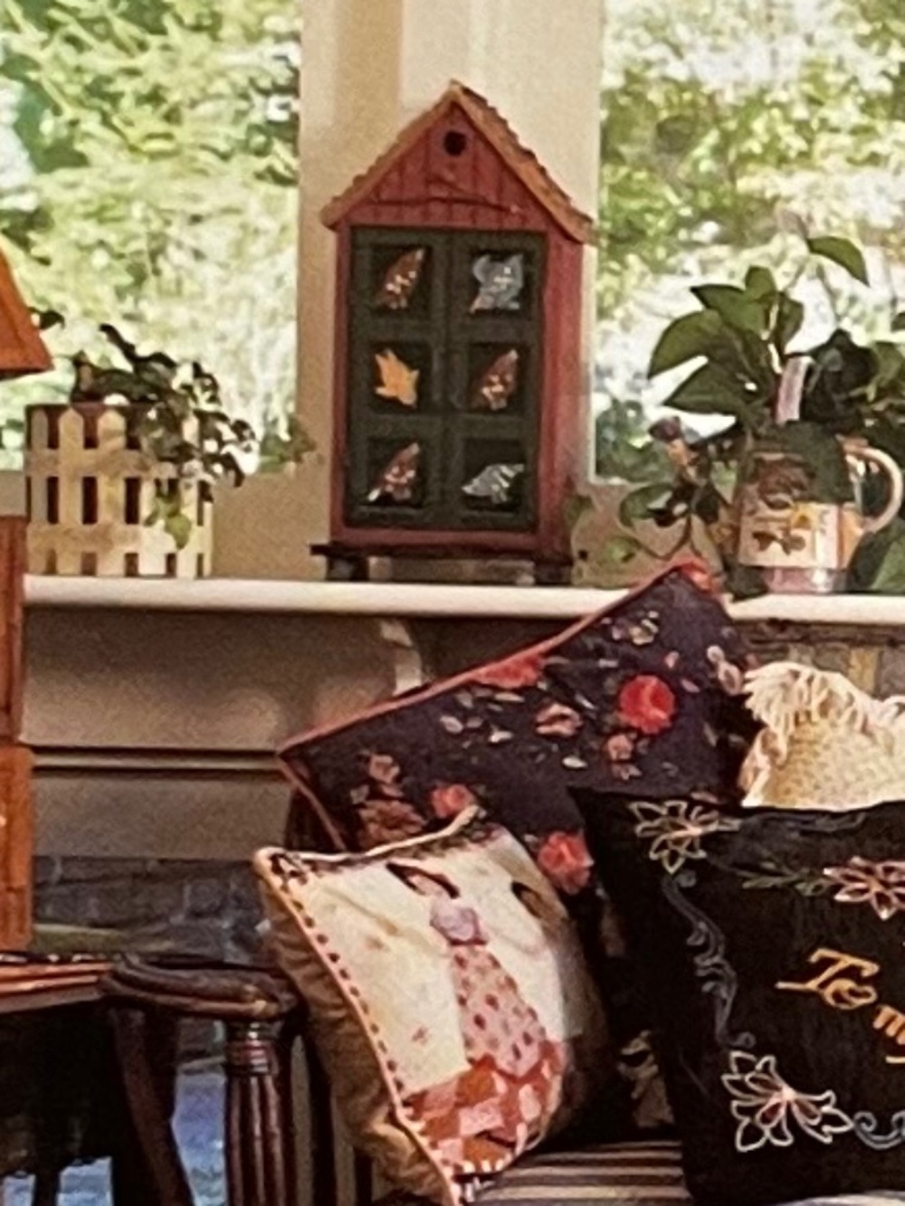 PRICE DROP! Mary Engelbreit's Outdoor Companion - 1996 Vintage Book - Picture 3 of 7